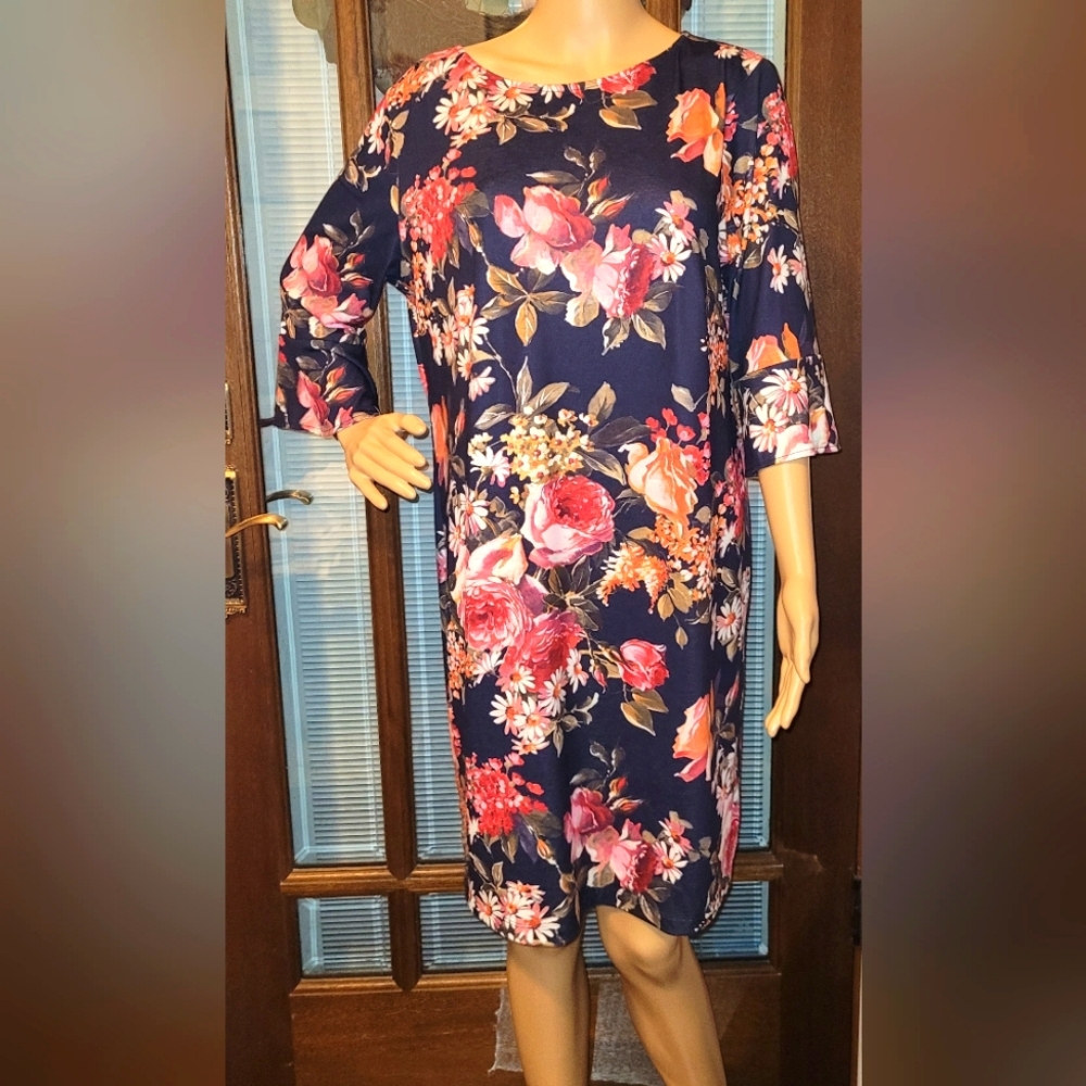 Fair Lady 12P Pull-on Floral Dress with Black Background from Creation L